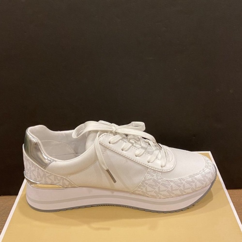 Michael Kors Monique Trainer MK Signature White Sneakers Shoes Flats 9.5 NEW - Picture 2 of 5